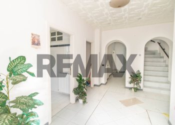 Ricezione / Lobby - Villa Contrada Montupoli Avenna
 
128, Miglianico - photo 16