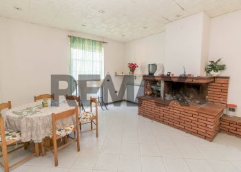 Sala da pranzo - Villa Contrada Montupoli Avenna
 
128, Miglianico - photo 20