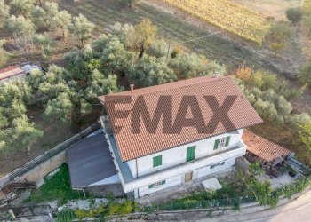 Casa all\'aperto - Villa Contrada Montupoli Avenna
 
128, Miglianico - photo 46