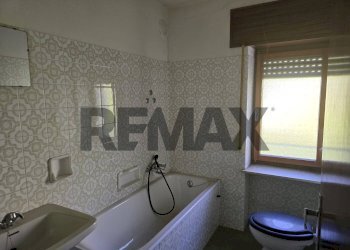 Bagno - Bilocale Via Cesure
 
4, Lamon - foto 11