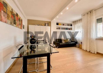 Sala da pranzo - Quadrilocale Via Girolamo Ginelli
 
61, Ancona - foto 9
