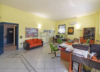 interno - Capannone Via di Salsola
SNC, Foggia - foto 13