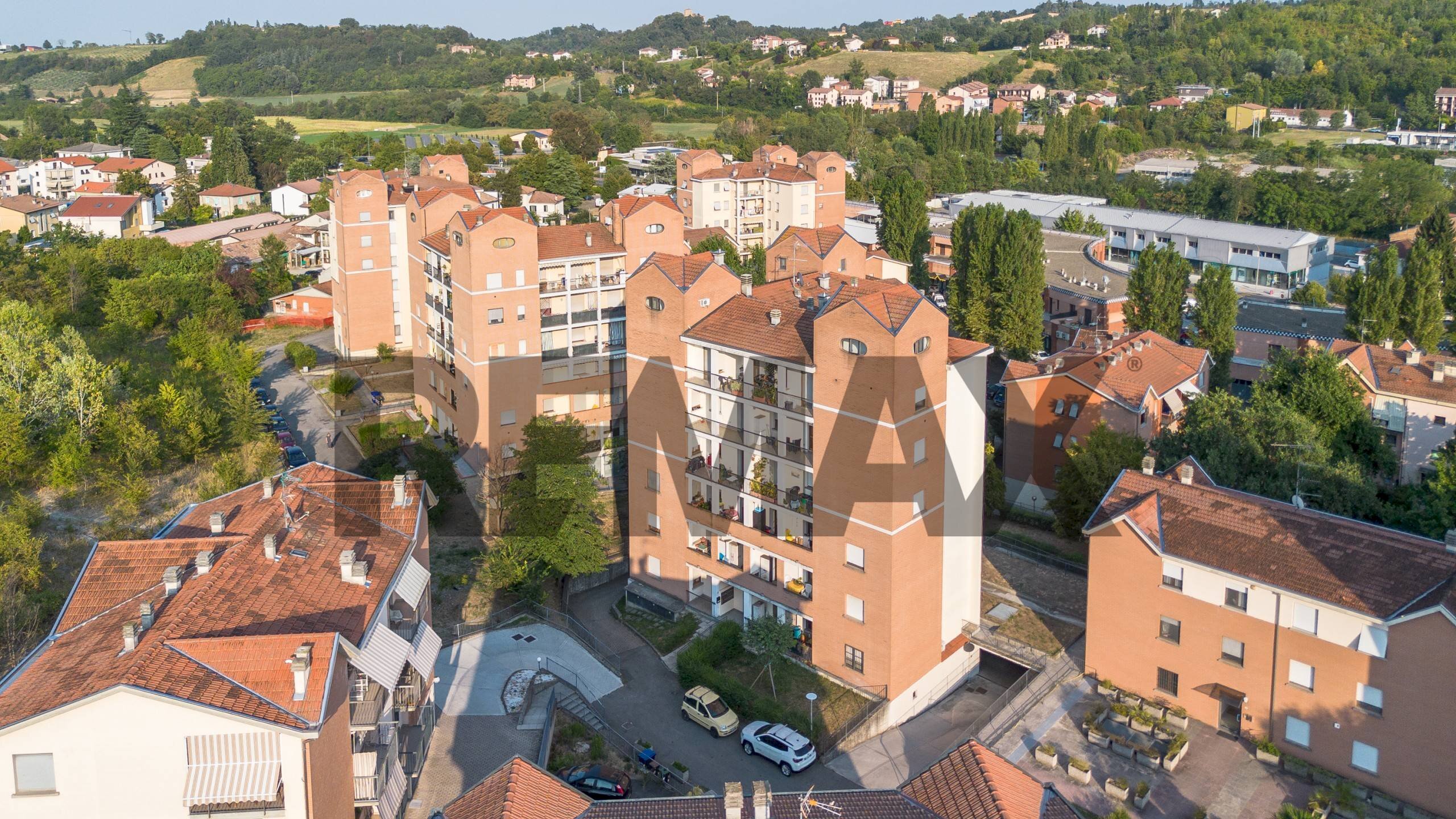 Edificio all\'aperto - Trilocale Via Ugo La Malfa
8/B, Salsomaggiore Terme - foto 3