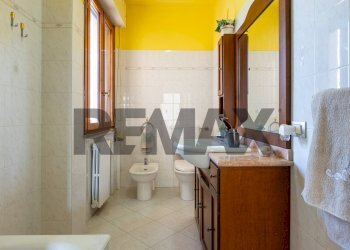 Bagno - Trilocale Via Ugo La Malfa
 
8/B, Salsomaggiore Terme - foto 25