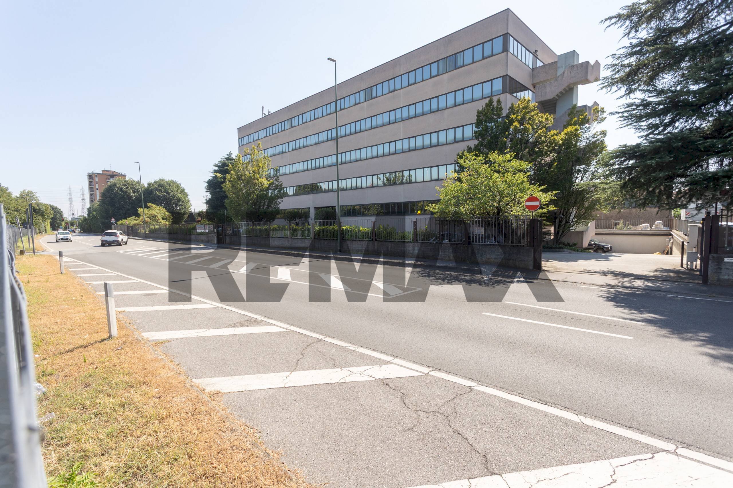 Edificio all\'aperto - Commercial Premises Via Pisa
250, Sesto San Giovanni - photo 2