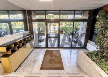 Ricezione / Lobby - Commercial Premises Via Pisa
250, Sesto San Giovanni - photo 4