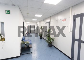 Ricezione / Lobby - Commercial Premises Via Pisa
250, Sesto San Giovanni - photo 8