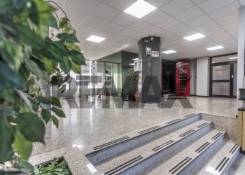 Ricezione / Lobby - Commercial Premises Via Pisa
250, Sesto San Giovanni - photo 6