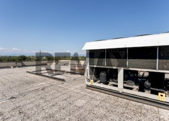 Terrazza - Commercial Premises Via Pisa
250, Sesto San Giovanni - photo 19