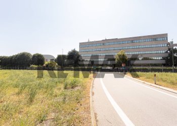 Edificio all\'aperto - Commercial Premises Via Pisa
250, Sesto San Giovanni - photo 47