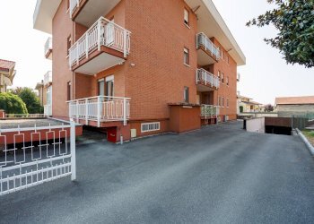 Foto 2 - Apartment Via Giosuè Carducci
 
5, Ciriè - photo 2
