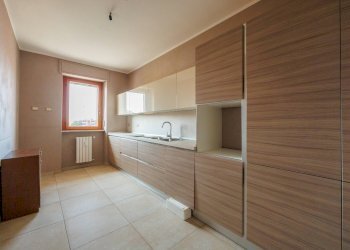 Foto 10 - Apartment Via Giosuè Carducci
 
5, Ciriè - photo 10