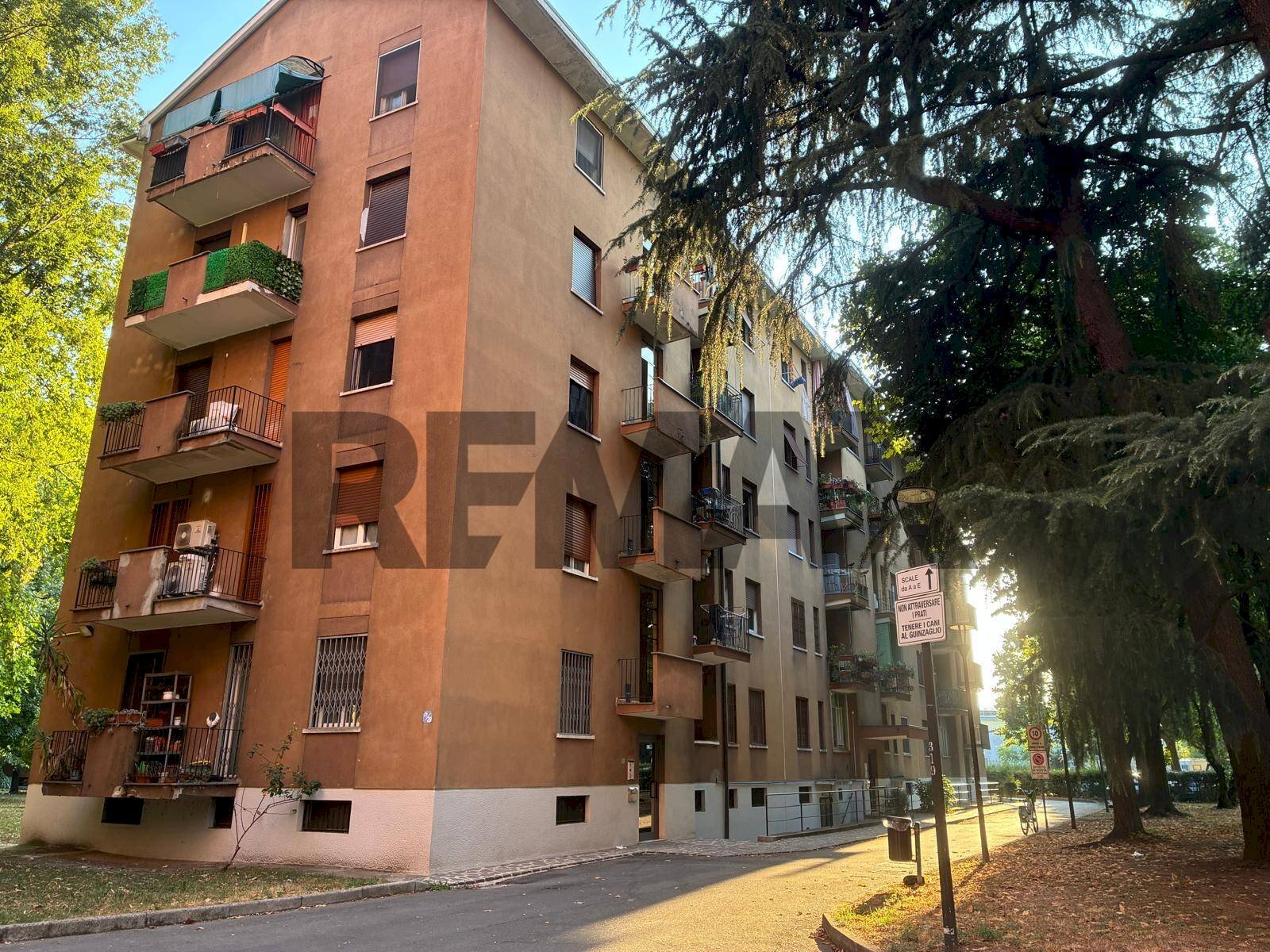 Edificio all\'aperto - Bilocale Via Val Di Bondo
 
21, Milano - foto 1