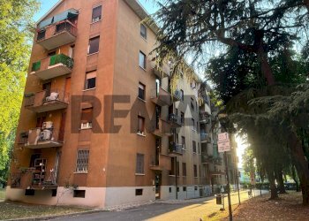 Edificio all\'aperto - Bilocale Via Val Di Bondo
 
21, Milano - foto 1