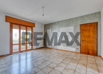 Stanza vuota - Villa a Schiera via Matteotti
5, Borgo Veneto - foto 4