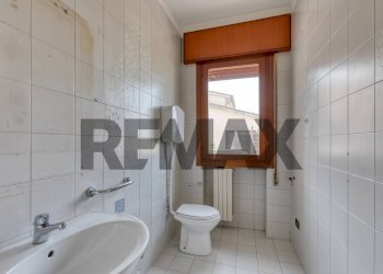 Bagno - Villa a Schiera via Matteotti
5, Borgo Veneto - foto 8