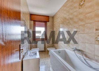 Bagno - Villa a Schiera via Matteotti
5, Borgo Veneto - foto 20