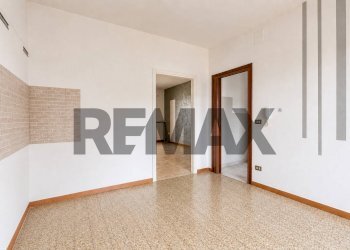 Stanza vuota - Villa a Schiera via Matteotti
 
5, Borgo Veneto - foto 10