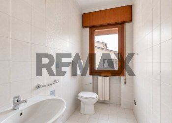 Bagno - Villa a Schiera via Matteotti
 
5, Borgo Veneto - foto 13