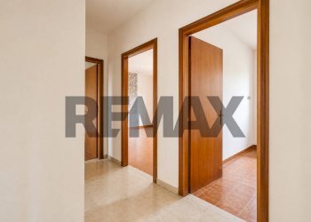 Hall / corridoio - Villa a Schiera via Matteotti
 
5, Borgo Veneto - foto 23