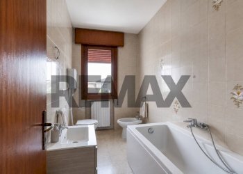 Bagno - Villa a Schiera via Matteotti
 
5, Borgo Veneto - foto 26
