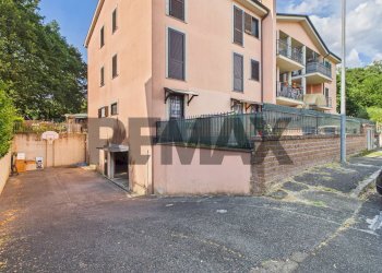 Edificio all\'aperto - Three-room apartment Largo Europa
 
30, Sutri - photo 25