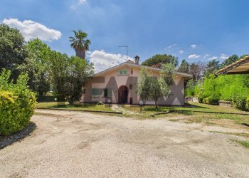 Casa all\'aperto - Villa via della ficoraccia
 
12, Formello - foto 9