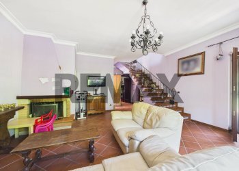 Soggiorno - Villa via della ficoraccia
 
12, Formello - foto 13