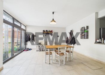 Sala da pranzo - Bilocale VIA GIACOMO MATTEOTTI
 
12, Campagnano di Roma - foto 3