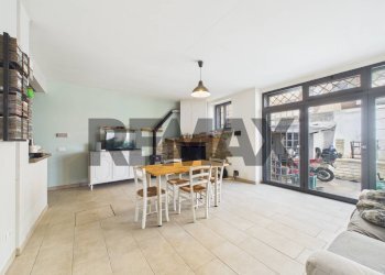 Sala da pranzo - Bilocale VIA GIACOMO MATTEOTTI
 
12, Campagnano di Roma - foto 6