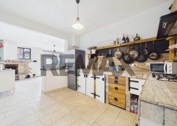Cucina - Bilocale VIA GIACOMO MATTEOTTI
 
12, Campagnano di Roma - foto 9