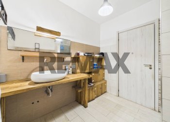 Bagno - Bilocale VIA GIACOMO MATTEOTTI
 
12, Campagnano di Roma - foto 19