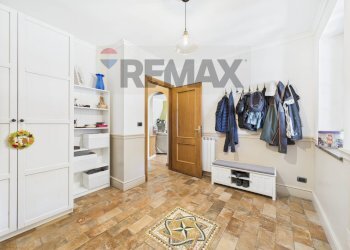 Cabina armadio - Villa via dello scopiglieto
 
12, Formello - foto 14