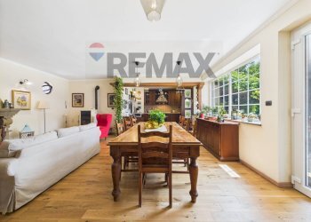 Sala da pranzo - Villa via dello scopiglieto
 
12, Formello - foto 22