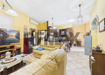 Sala da pranzo - Appartamento via roma
 
41, Formello - foto 4