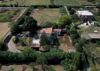 Casa all\'aperto - Villa strada della campana
 
1, Campagnano di Roma - foto 2
