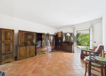 Soggiorno - Villa strada della campana
 
1, Campagnano di Roma - foto 9