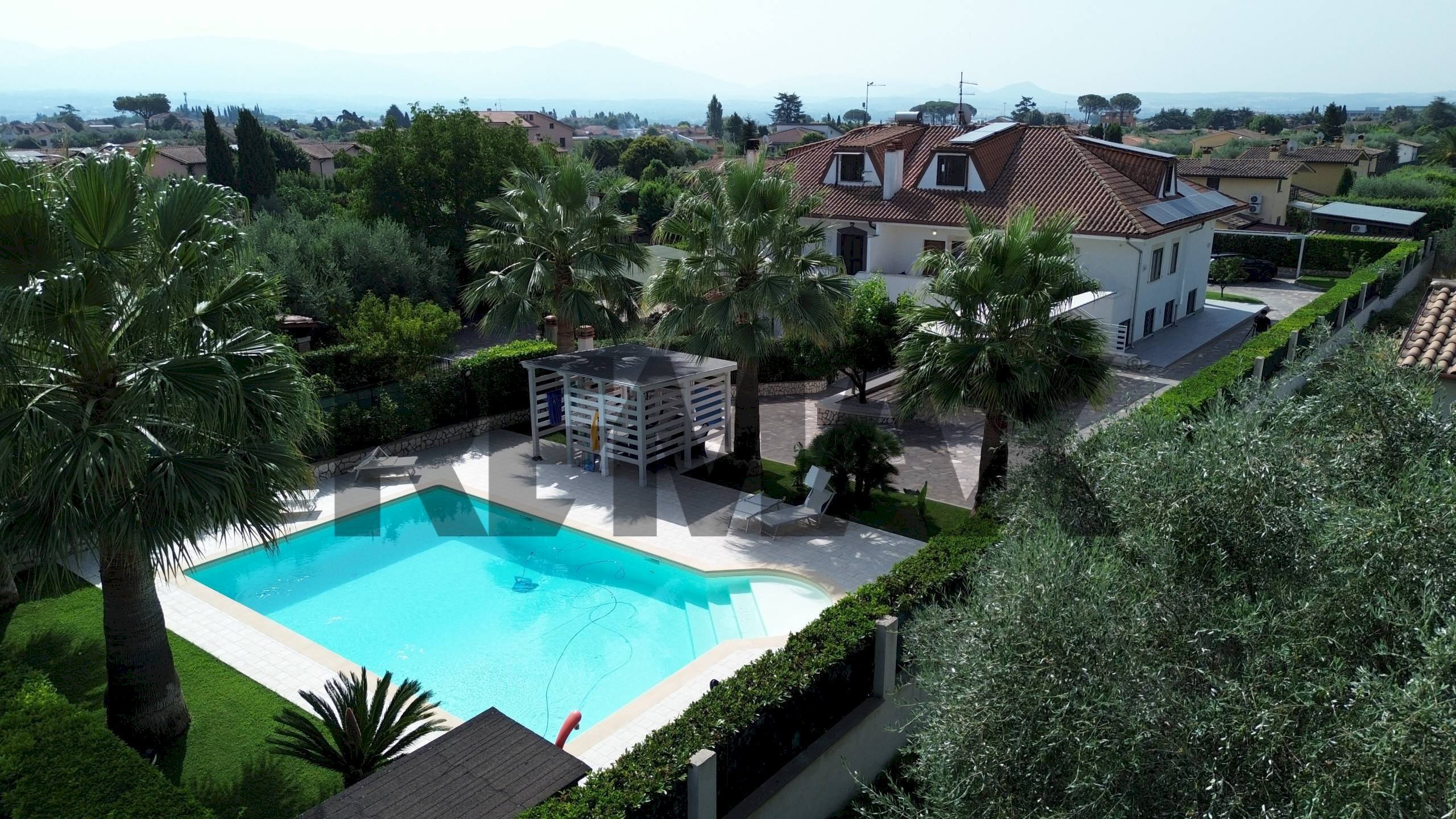 Piscina - Semi-detached house Via Genova
 
21, Fiano Romano - photo 1