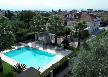 Piscina - Semi-detached house Via Genova
 
21, Fiano Romano - photo 1