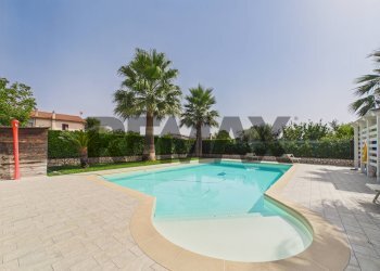 Piscina - Semi-detached house Via Genova
 
21, Fiano Romano - photo 4