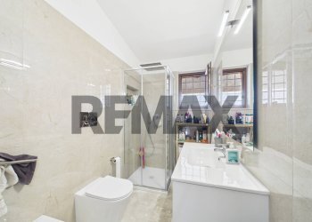 Bagno - Semi-detached house Via Genova
 
21, Fiano Romano - photo 11