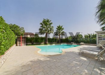 Piscina - Semi-detached house Via Genova
 
21, Fiano Romano - photo 20