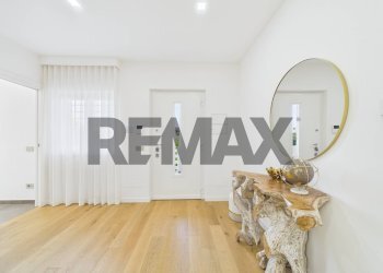 Hall / corridoio - Semi-detached house Via Genova
 
21, Fiano Romano - photo 36