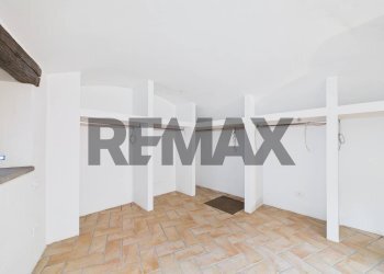 Cabina armadio - Bilocale via pietra cupa
 
1, Campagnano di Roma - foto 8