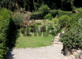 Giardino - Villa Viale Delle Rughe
 
169, Formello - foto 32