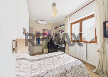Camera / camera da letto - Villa via biandrate
 
130, Anguillara Sabazia - foto 13