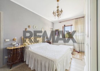 Camera / camera da letto - Villa via biandrate
 
130, Anguillara Sabazia - foto 22