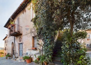 Casa all\'aperto - Quadrilocale Piazza Sant'Angelo
 
7, Formello - foto 3
