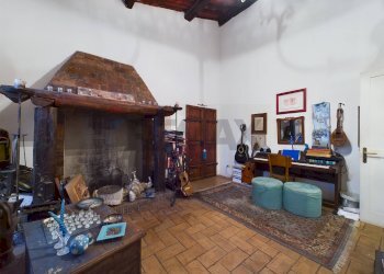 Soggiorno - Quadrilocale Piazza Sant'Angelo
 
7, Formello - foto 12