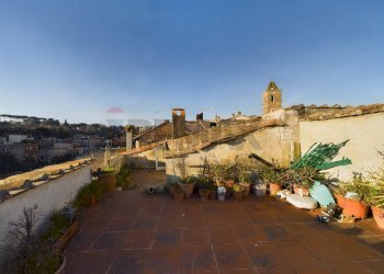 Terrazza - Quadrilocale Piazza Sant'Angelo
 
7, Formello - foto 22